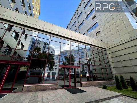 комерційна за адресою Володимирська вул., 101