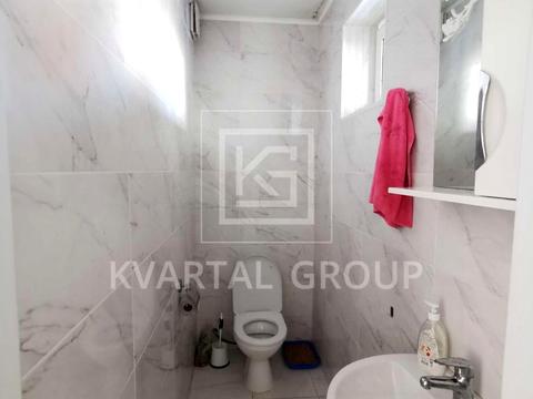 будинок за адресою Вишнева вул.