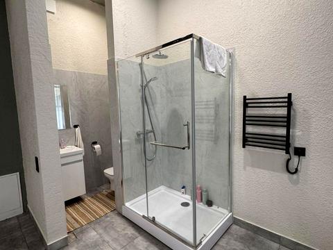 комерційна за адресою Подільська вул., 10/3