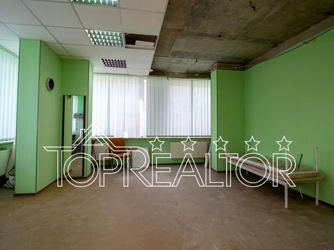 комерційна за адресою Отакара Яроша вул., 16а