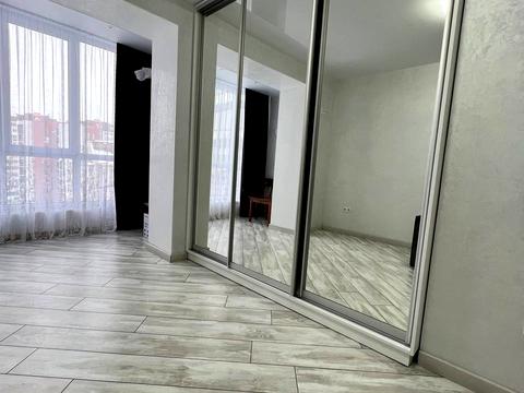 квартира по адресу Степана Бандери ул., 15