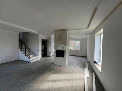 будинок за адресою с. Гнідин, нова