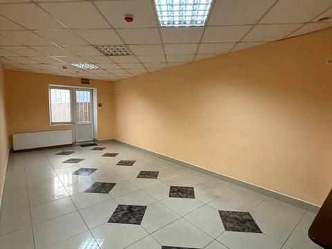 комерційна за адресою Молодіжна вул., 2/3а