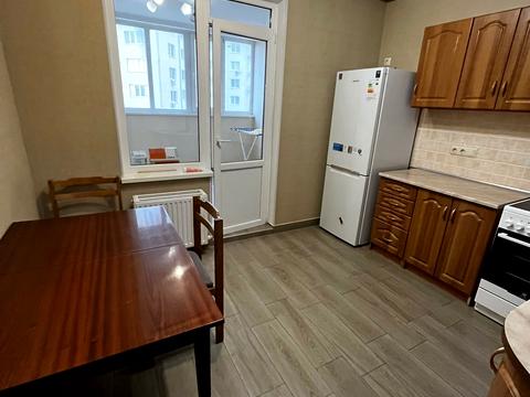 квартира за адресою Абрикосова вул., 11
