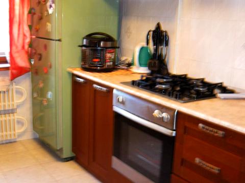 квартира за адресою Юрія Кондратюка вул. (Комунарівська), 1