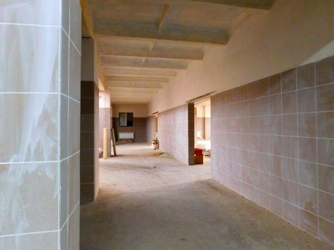 комерційна за адресою Вишнева, 8