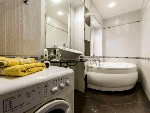 квартира за адресою Богдана Хмельницького вул., 32