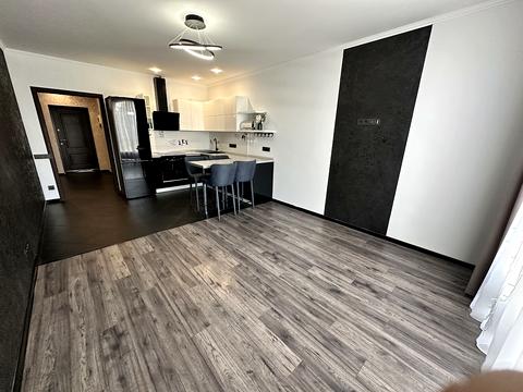 квартира за адресою В'ячеслава Чорновола вул., 15