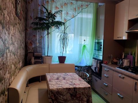 квартира за адресою Космонавтів вул., 6