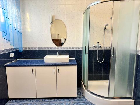 будинок за адресою вул. Лесі Українки, 12