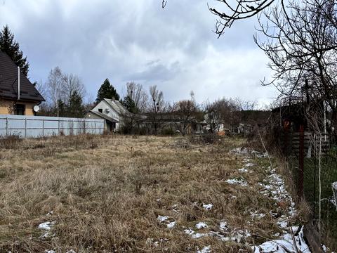 участок по адресу Центральна