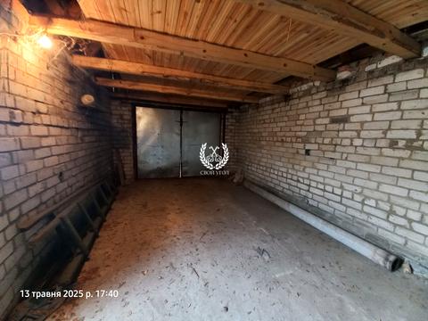 будинок за адресою Лугова