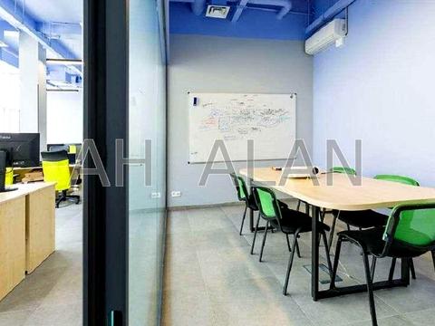 комерційна за адресою Левка Лук'яненка вул. (Маршала Тимошенка), 21