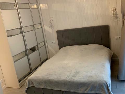 будинок за адресою Кленова вул.