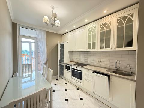 квартира за адресою Регенераторна вул., 4