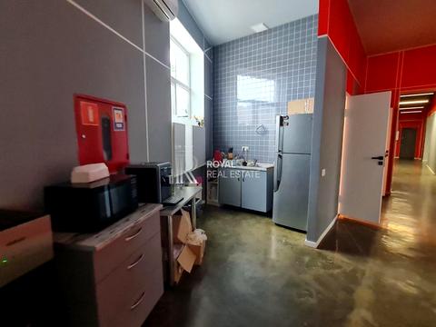 комерційна за адресою Лаврська вул. (Січневого Повстання), 16