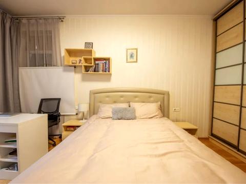 квартира за адресою Ромашкова вул., 10б