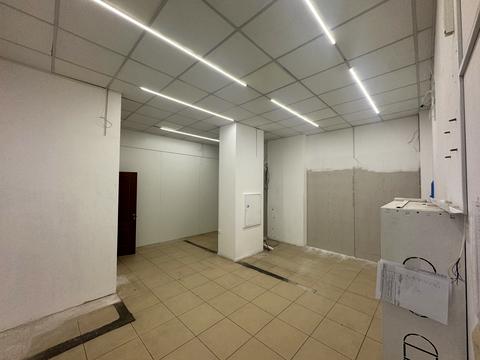 комерційна за адресою Бориса Гмирі вул., 4