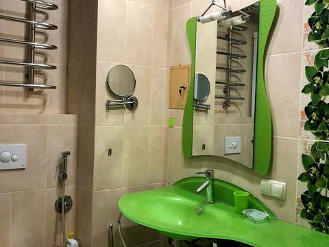 квартира за адресою Київ, Драгоманова вул., 25
