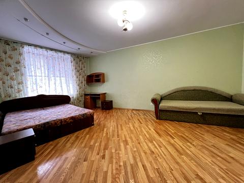 квартира за адресою Зодчих вул., 34