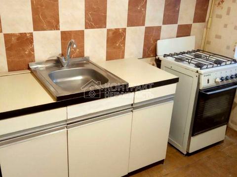 квартира за адресою Космонавтів вул., 3а