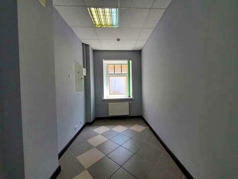 комерційна за адресою Ігорівська вул., 12б