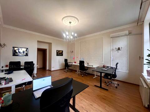 комерційна за адресою Олеся Гончара вул., 47-Б