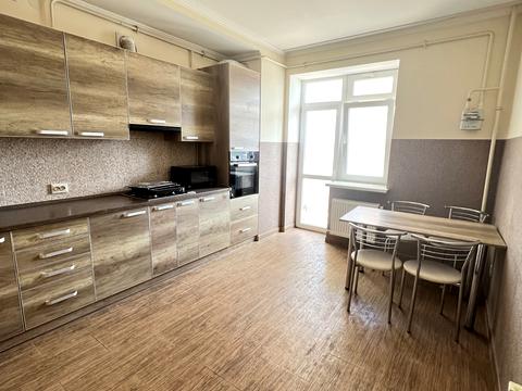 квартира за адресою Жасминова вул., 5б