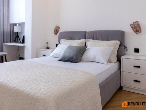 квартира по адресу Героев Днепра ул., 27