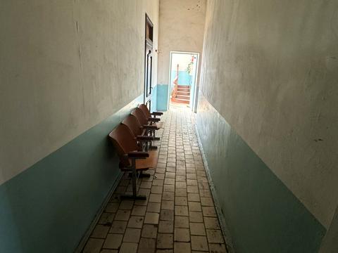 комерційна за адресою Шкільна вул., 1