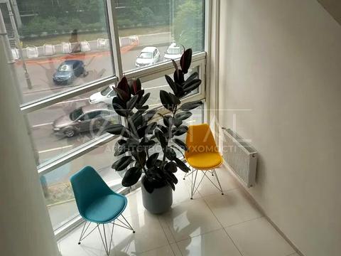 комерційна за адресою Жилянська вул., 118