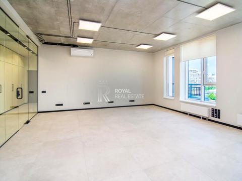 комерційна за адресою Джона Маккейна вул. (Івана Кудрі), 26