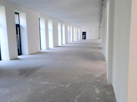 комерційна за адресою Книшева Академіка, 6