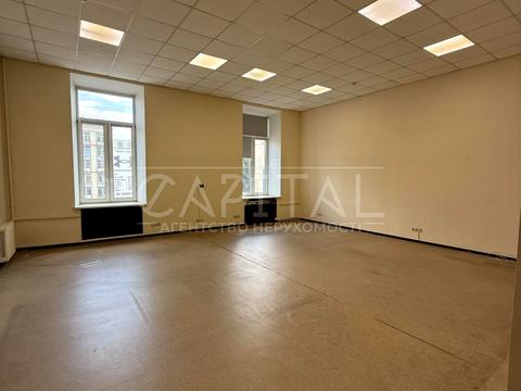 комерційна за адресою Хрещатик вул. (Kreschatic), 10