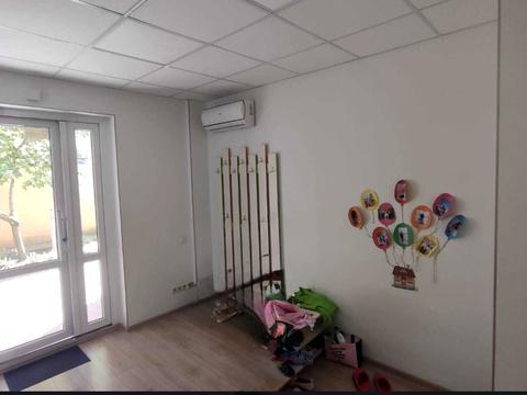 комерційна за адресою Райдужний масив вул., 20