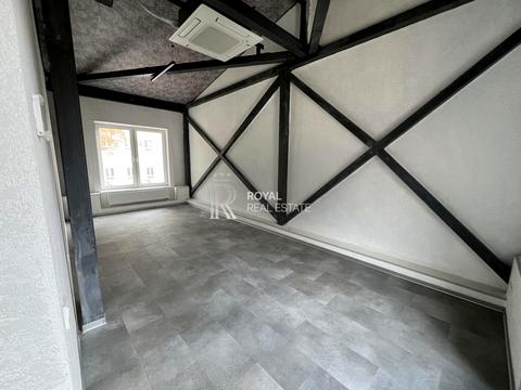 комерційна за адресою Івана Франка вул., 26