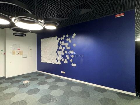 комерційна за адресою Лаврська вул. (Січневого Повстання), 14