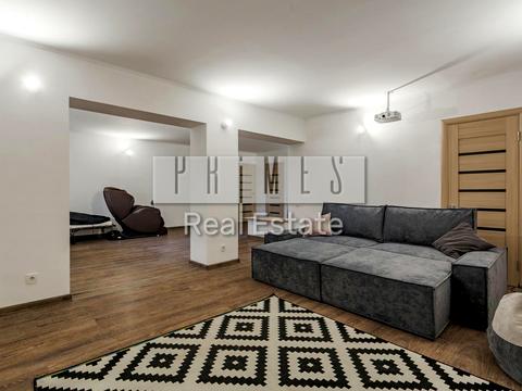 будинок за адресою Святкова вул., 13