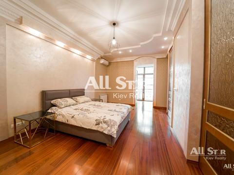 квартира за адресою Шота Руставелі вул., 8