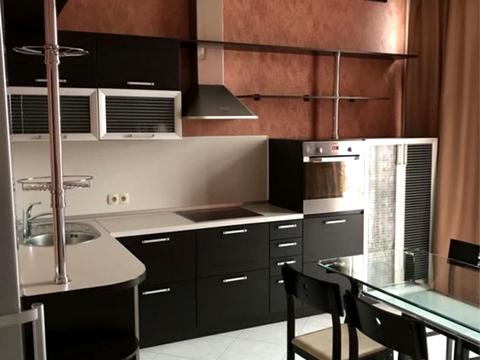 квартира за адресою Героев Сталинграда, 6А