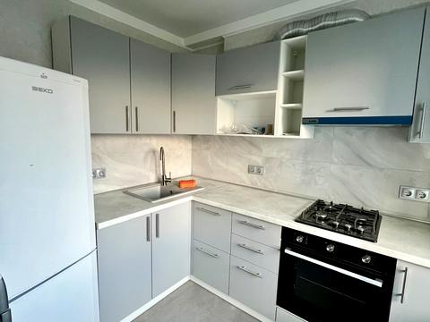 квартира за адресою Братиславська вул., 42-А