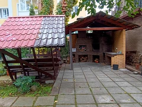 будинок за адресою 10-та Лінія вул.