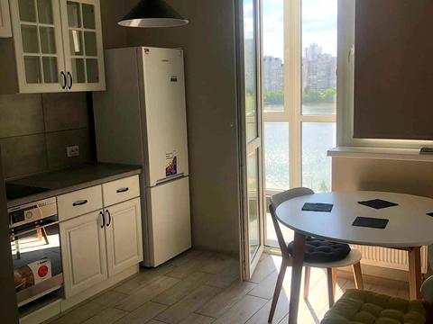 квартира по адресу Ревуцкого ул., 40-В