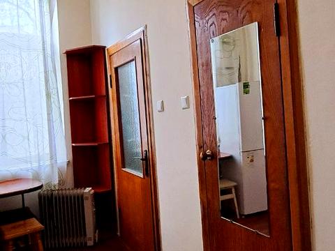 квартира за адресою Під Дубом вул. (Космонавтів), 14
