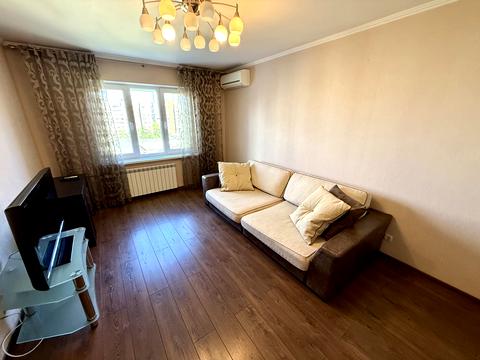 квартира за адресою Ревуцького вул., 21