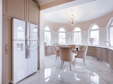 будинок за адресою Молодіжна вул.