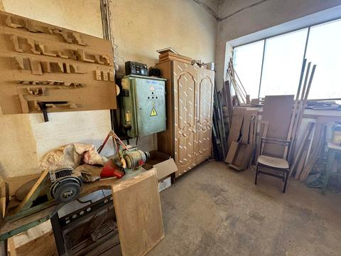 комерційна за адресою Шкільна вул., 1