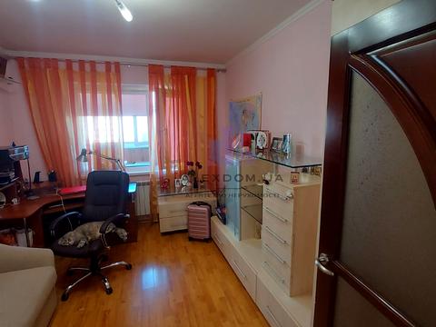 квартира за адресою Райдужна вул., 63