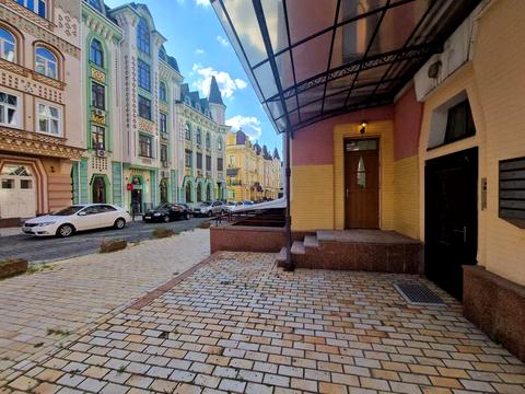 коммерческая по адресу Воздвиженская ул., 16