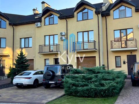 дом по адресу  ул.